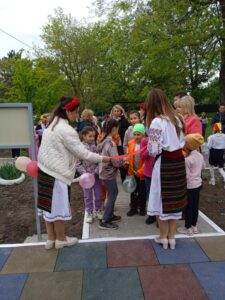 IMG-12f43617ecb943a359487d8f3cefa161-V